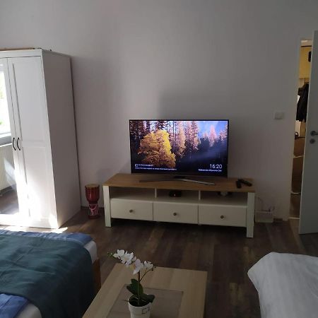 Pisqor Apartment - Self Check-In Bratislava Exterior photo