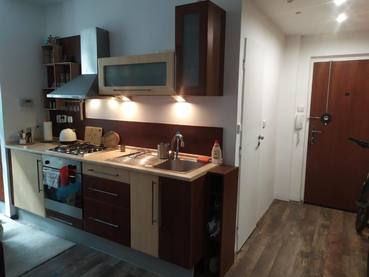 Pisqor Apartment - Self Check-In Bratislava Exterior photo